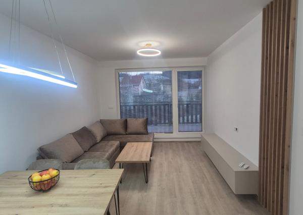 2i byt v radovom dome s garážou – Nad Slatinou (typ B)