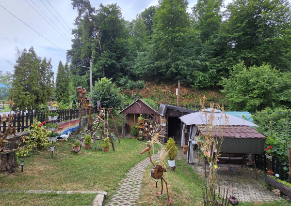 Priestranný 2i byt v tichej lokalite Pod horou- Z. Kostoľany