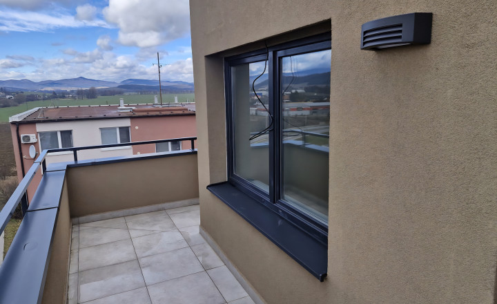 Rezidencia Slnečná: Moderný 2-izbový veľkometrážny byt - fotografia 9