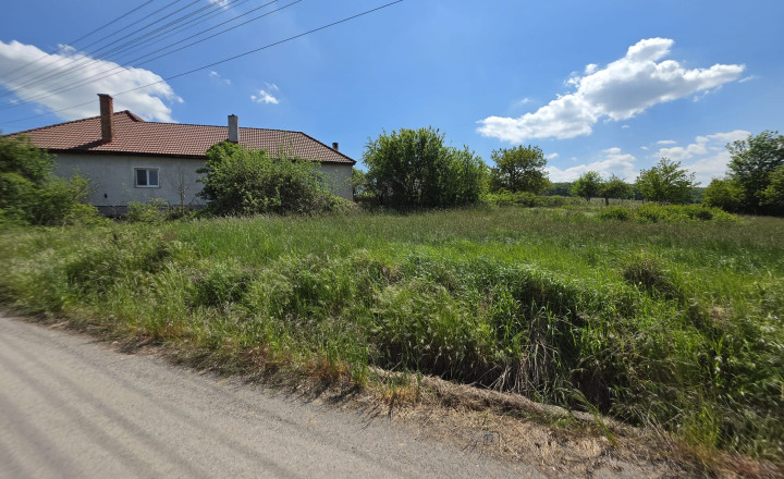 REZERVOVANÉ - Dva slnečné pozemky v obci Kolačno od 31 000 € - fotografia 4